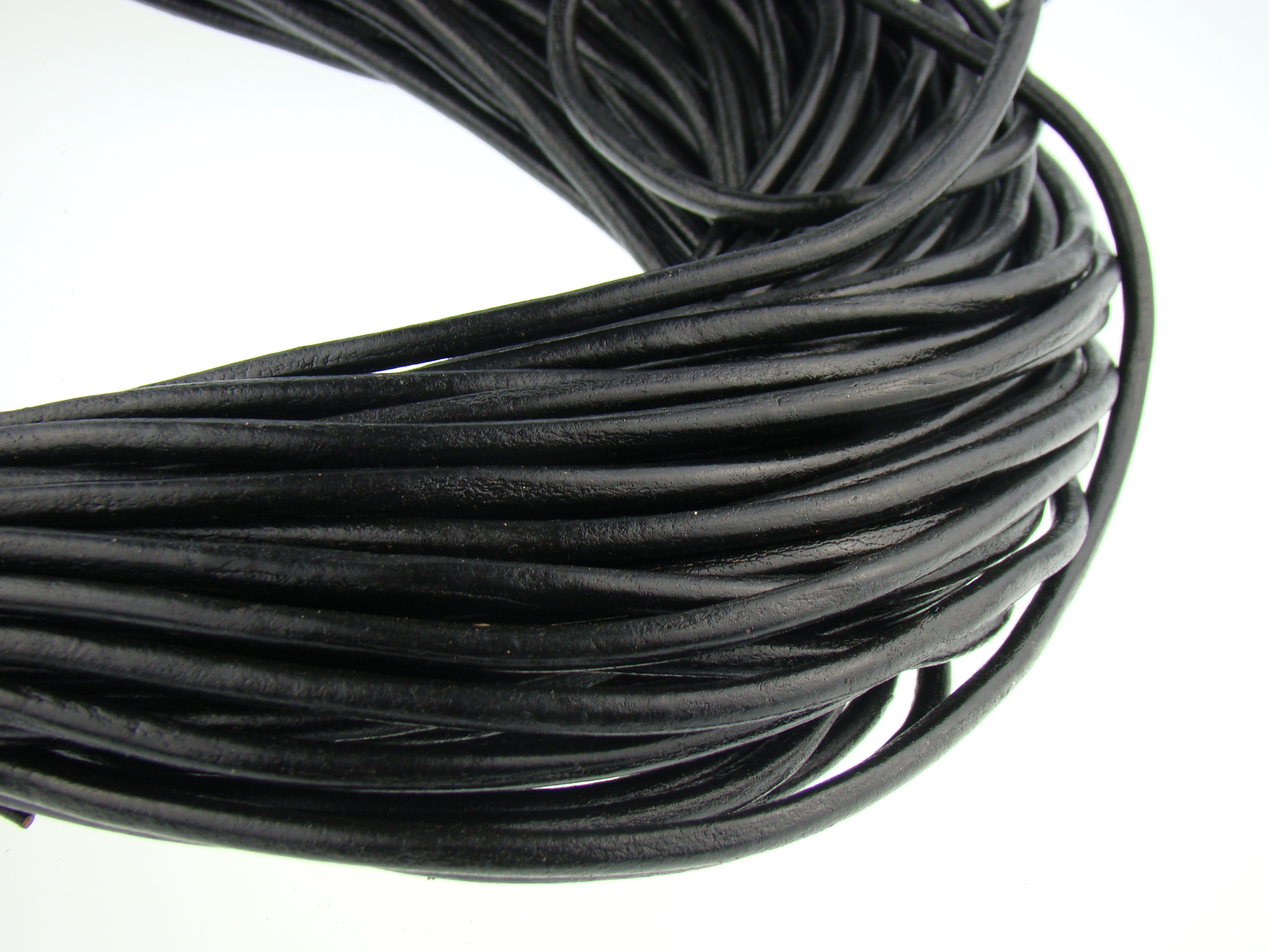 Lederschnur Rund 5 mm - Schwarz. Länge: 50 m