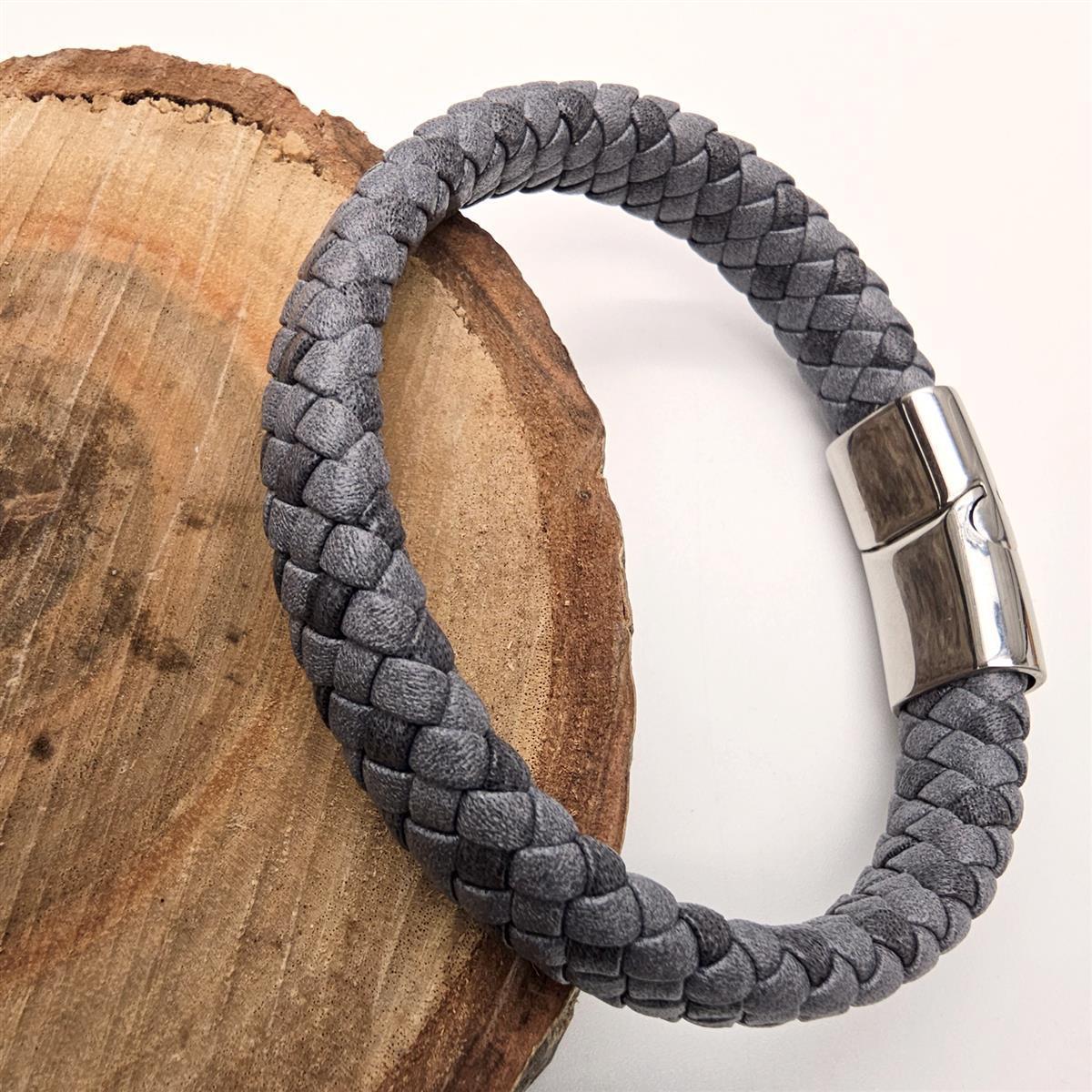 Klassisches graues Lederarmband mit glänzendem Edelstahlverschluss