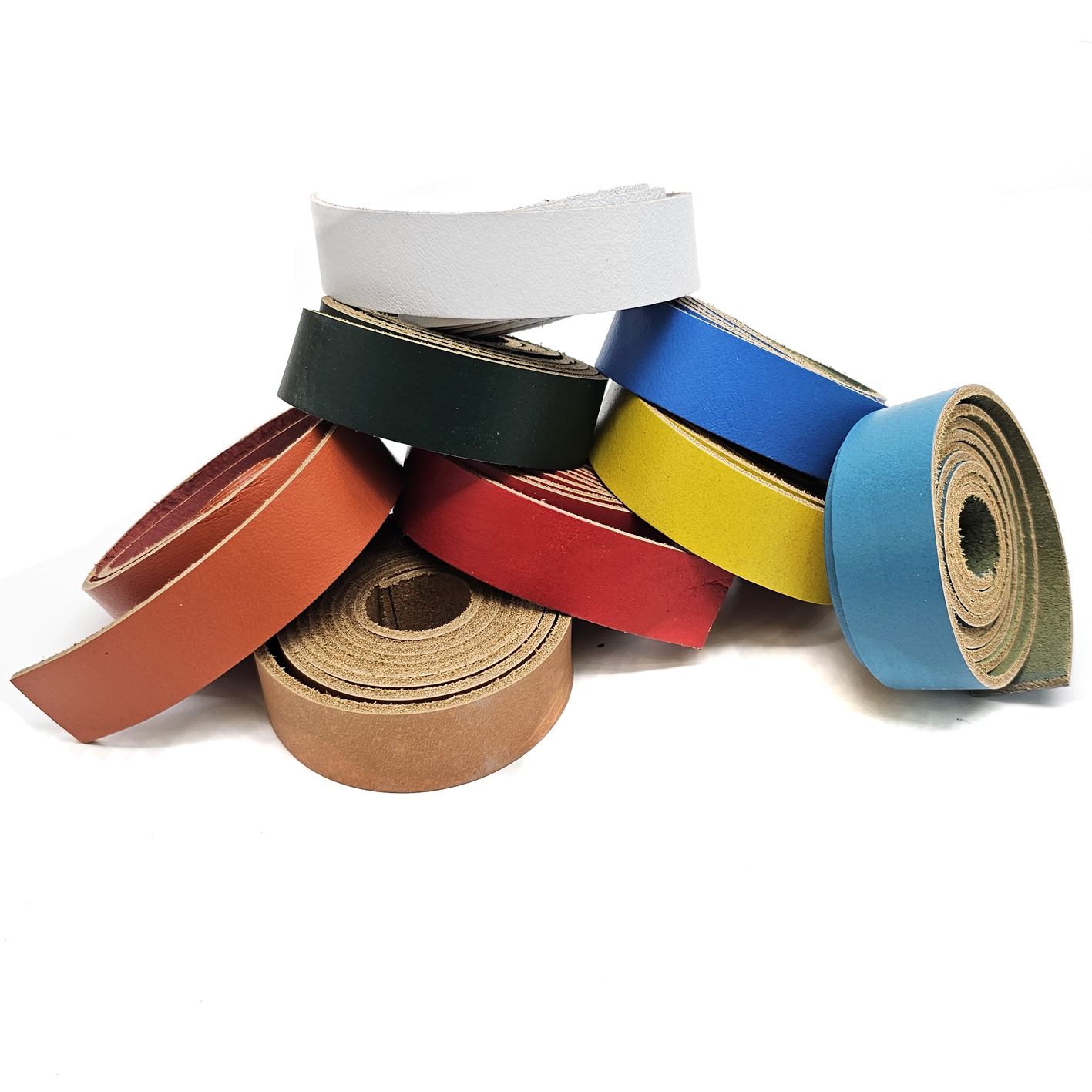 Flacher, weicher Lederriemen in vielen farben mit einer Länge von 1,5 Metern und einer Breite von 25 mm