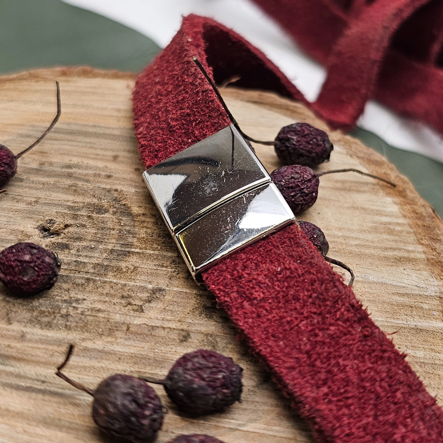Wildlederband in Weinrot 15 mm Breite - reines Velourleder