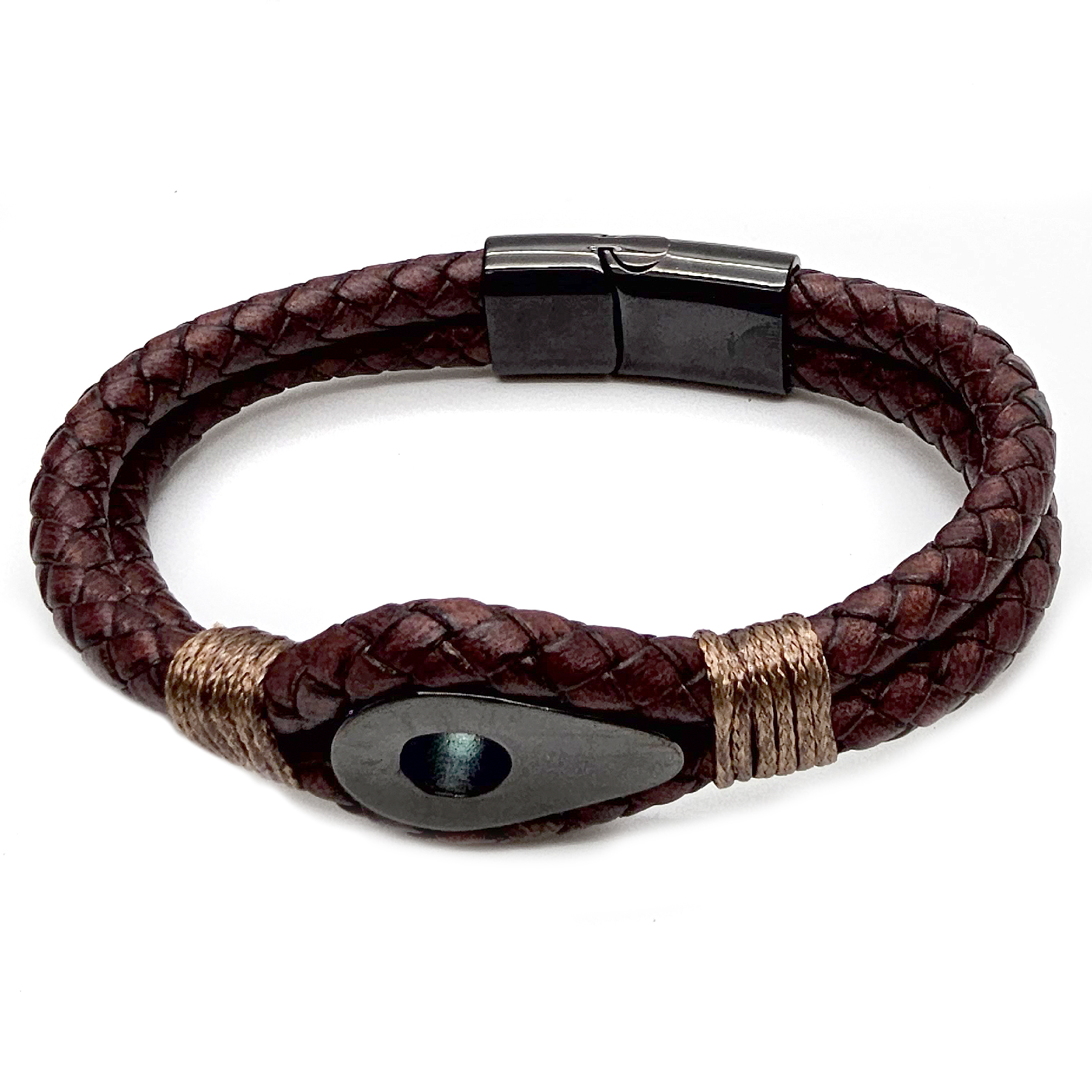 Geflochtenes Lederarmband mit besonderen Details in Antikbraun. Größe: 19 cm (S)