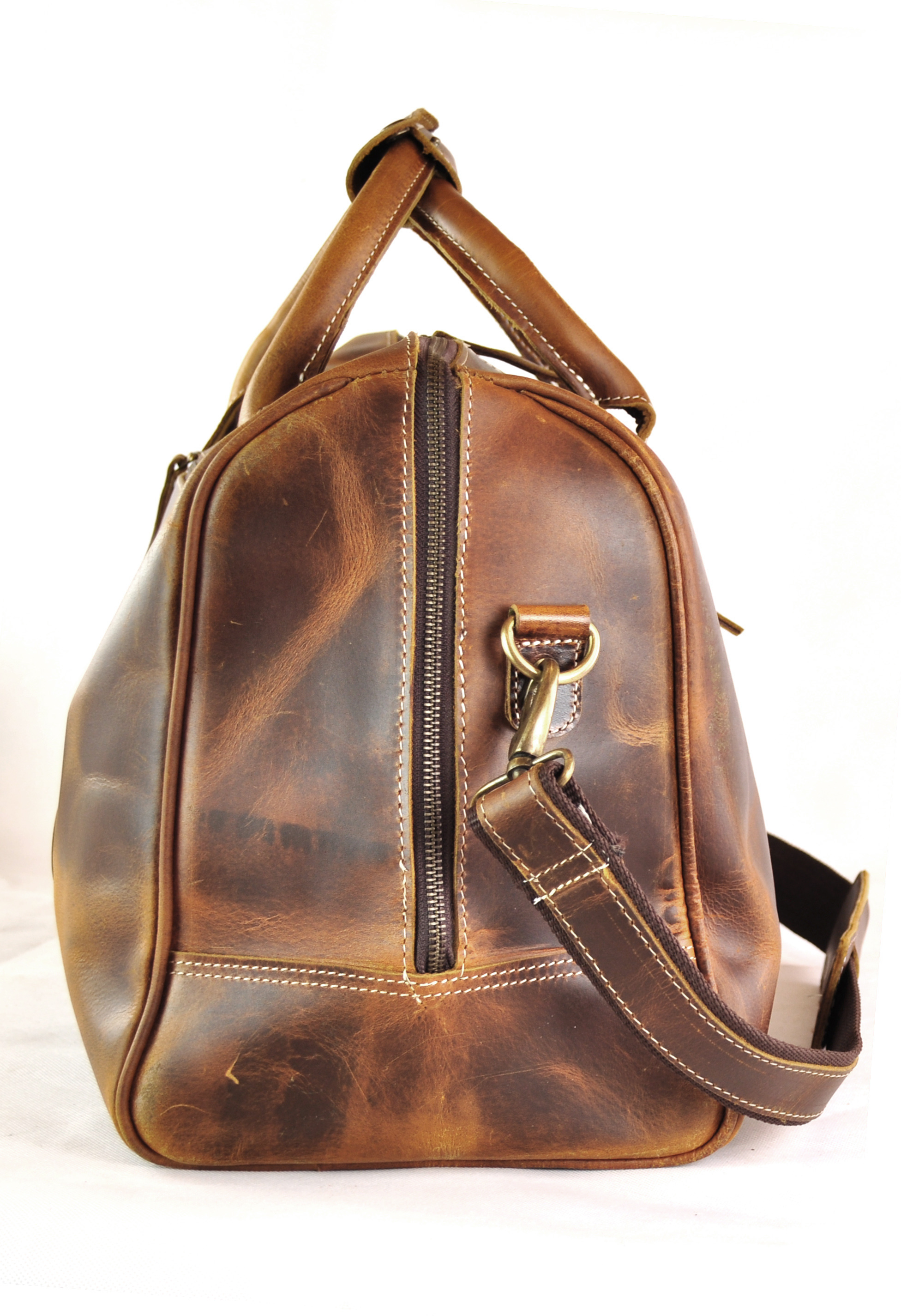 Große und robuste Ledertasche mit viel Stauraum in Vintage Antik Braun