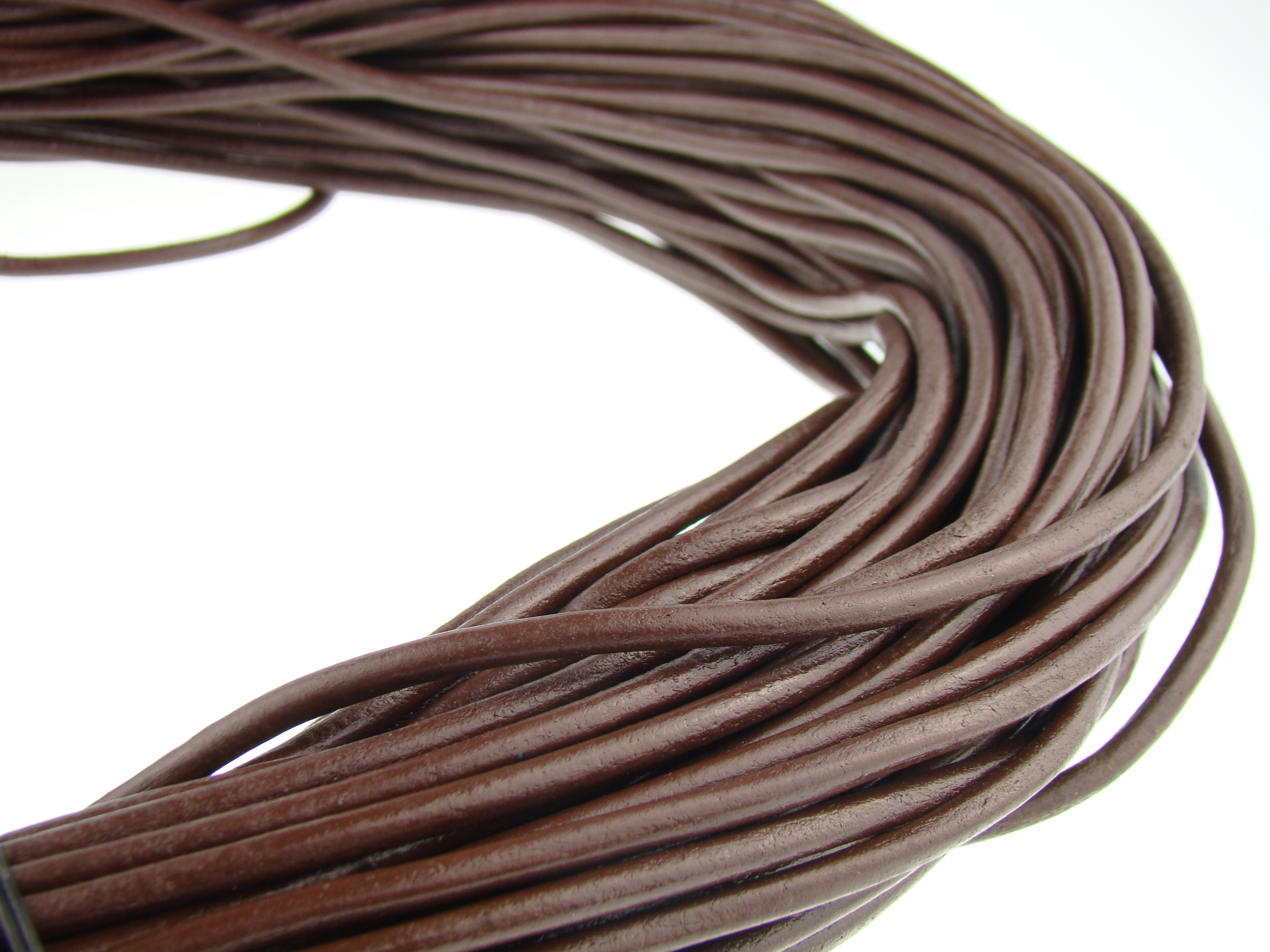 4-braun-1 Lederschnur Rund 4 mm - Braun. Länge: 15 m