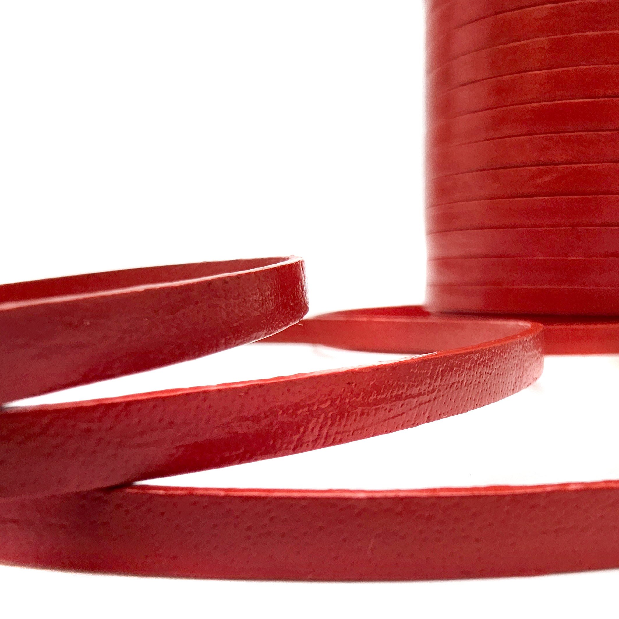 Lederband Flach 5 mm x 1,5 mm - Orange. Länge: 50 m auf Rolle