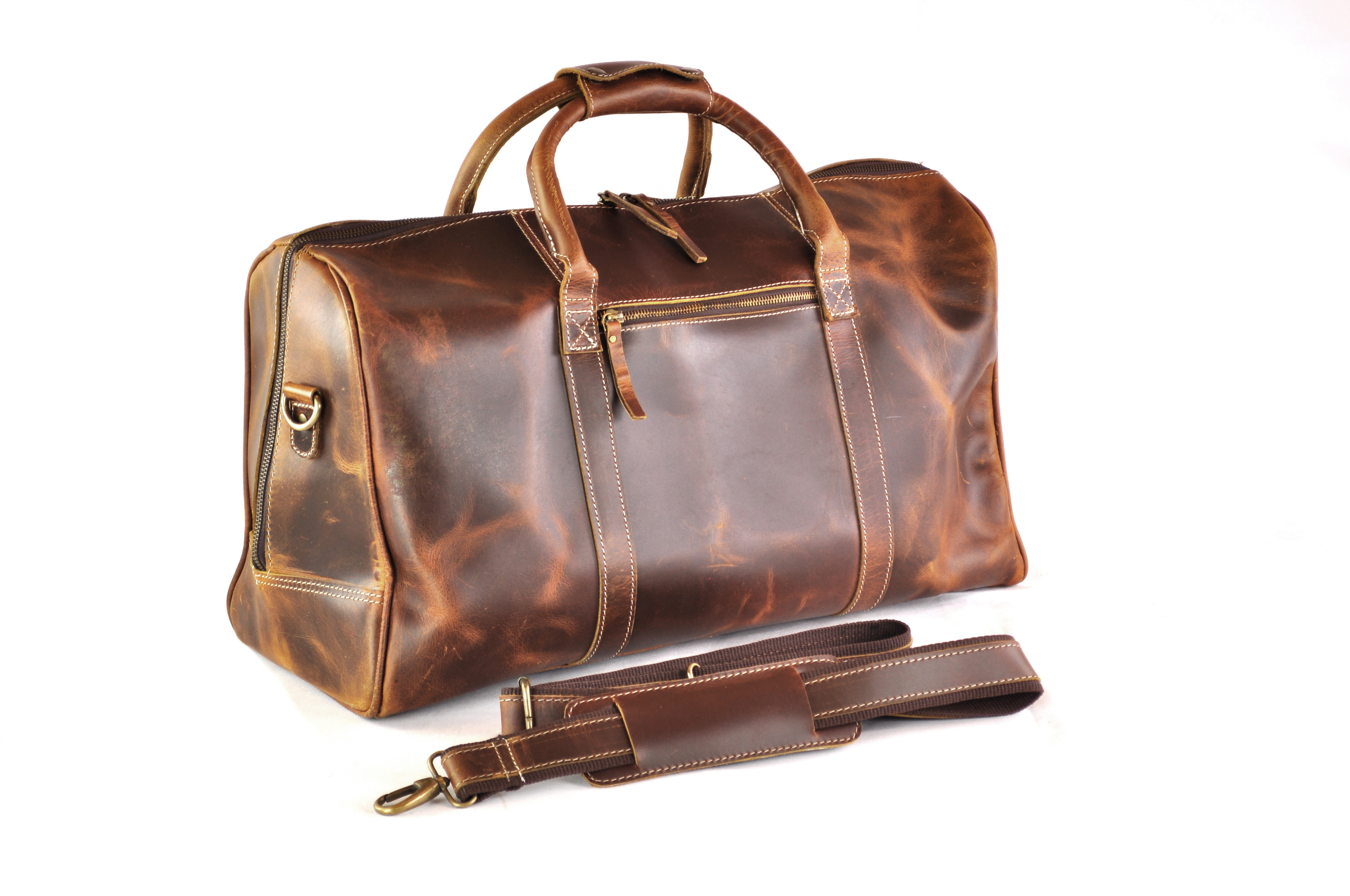 Große und robuste Ledertasche mit viel Stauraum in Vintage Antik Braun