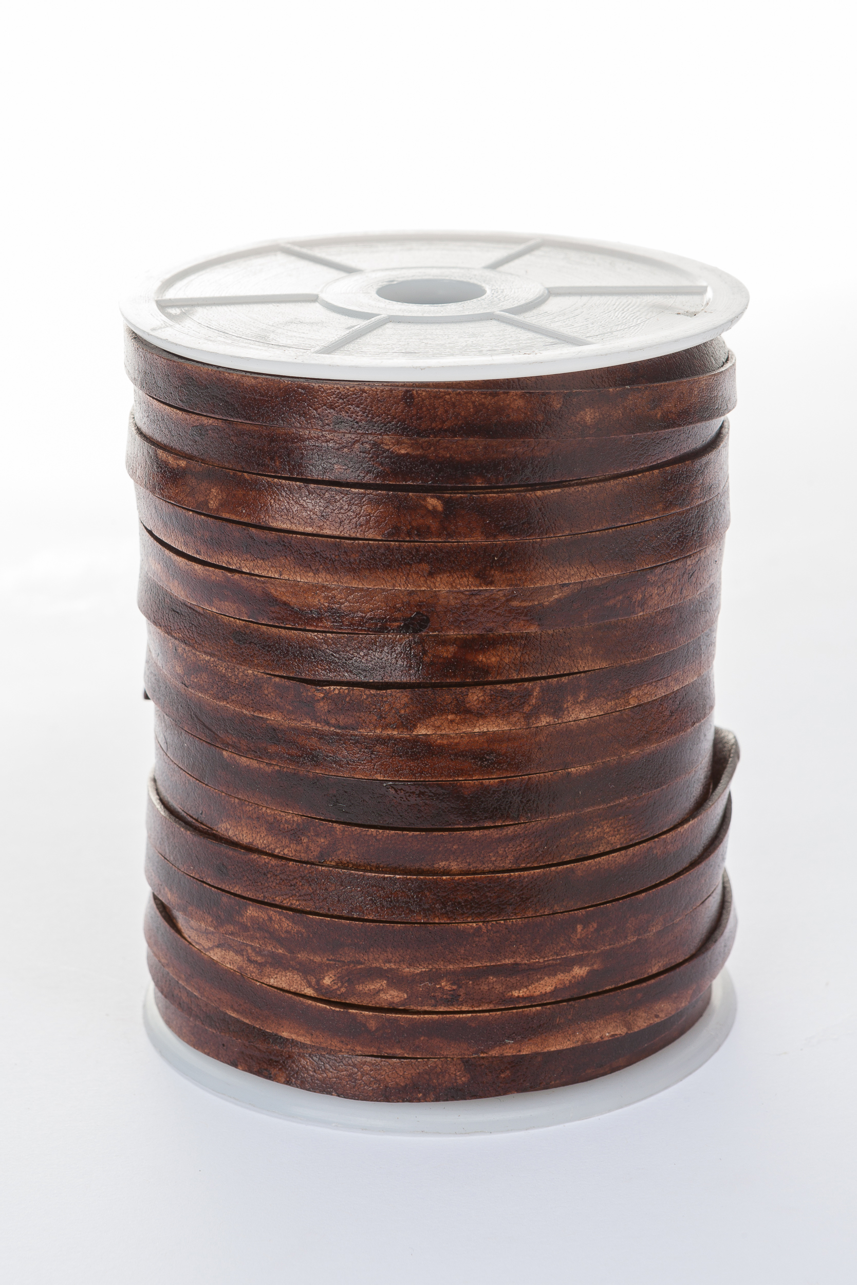 Lederband Flach 7 mm x 1,5 mm - Antik Hellbraun. Länge: 20 m