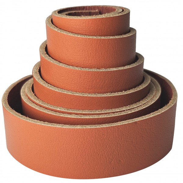 Flacher, weicher Lederriemen in Orange mit einer Länge von 1,5 Metern und einer Breite von 25 mm